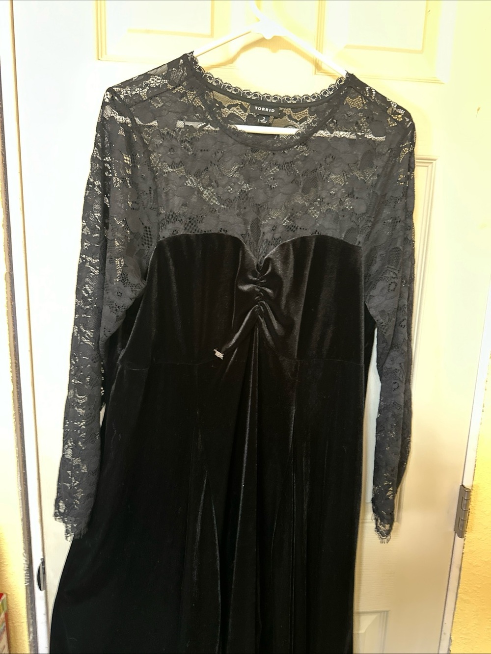 torrid Black Lace & Velvet Long Sleeve Dress